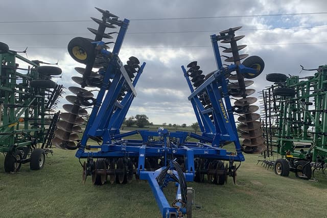 Image of Landoll 6230 equipment image 1