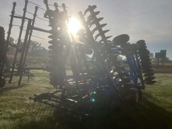 Image of Landoll 6230 equipment image 3