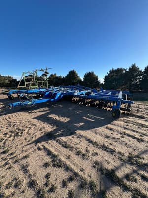 2011 Landoll 7431-33 Image