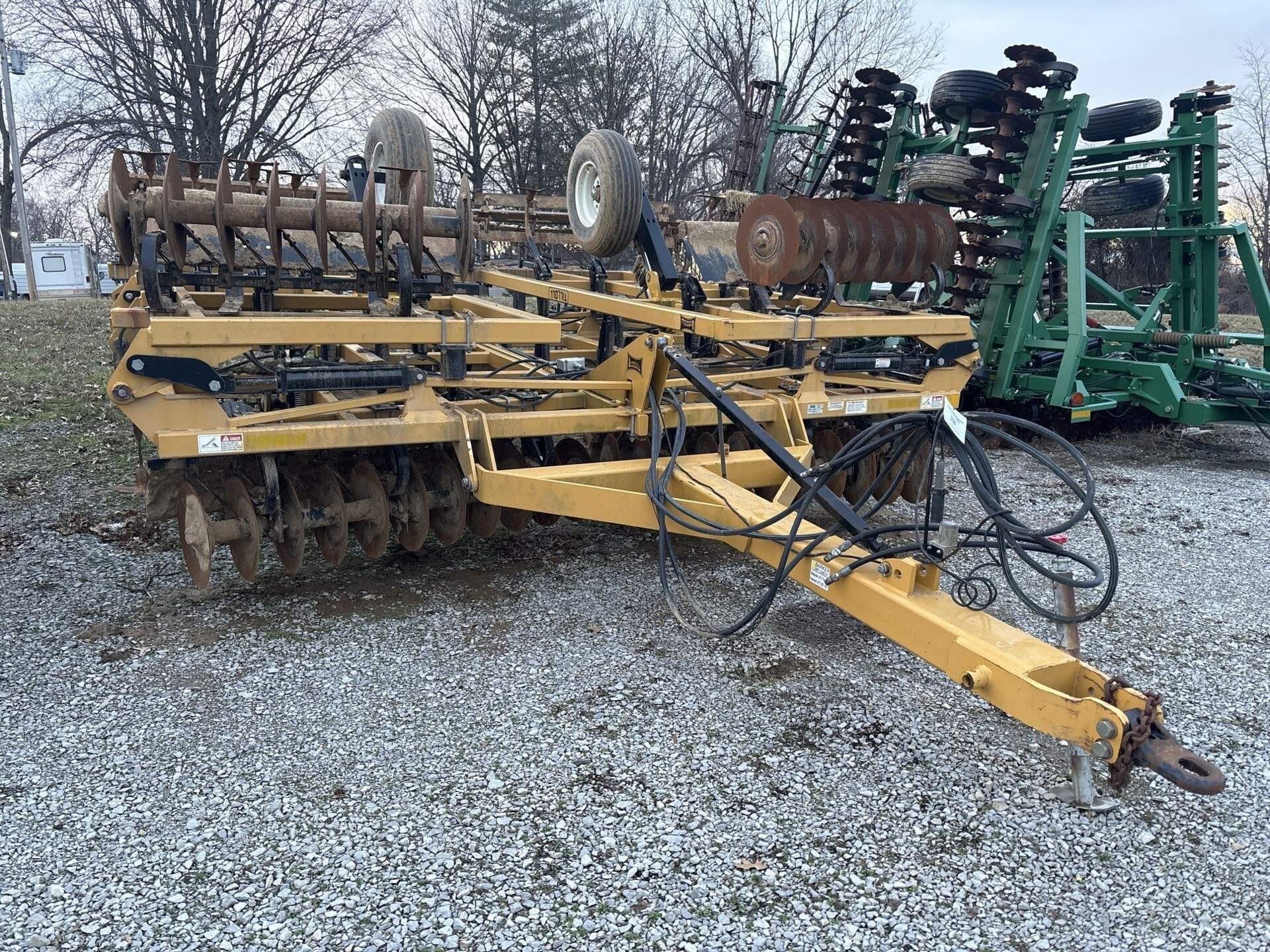 2011 Landoll 875-25 Equipment Image0