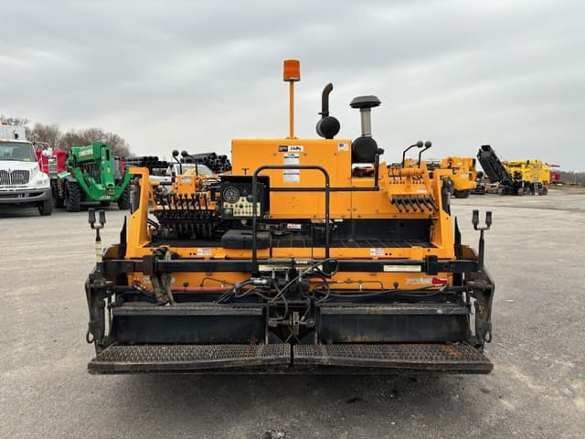 Image of LeeBoy 8500B equipment image 4