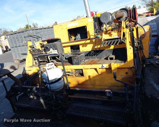 Image of LeeBoy 8500B equipment image 3