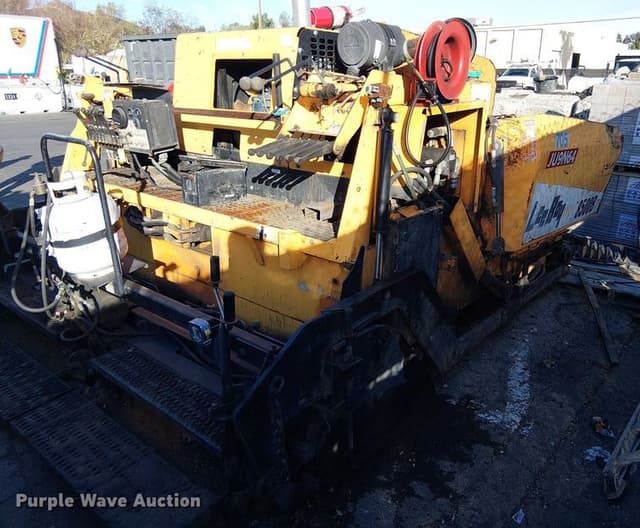 Image of LeeBoy 8500B equipment image 2