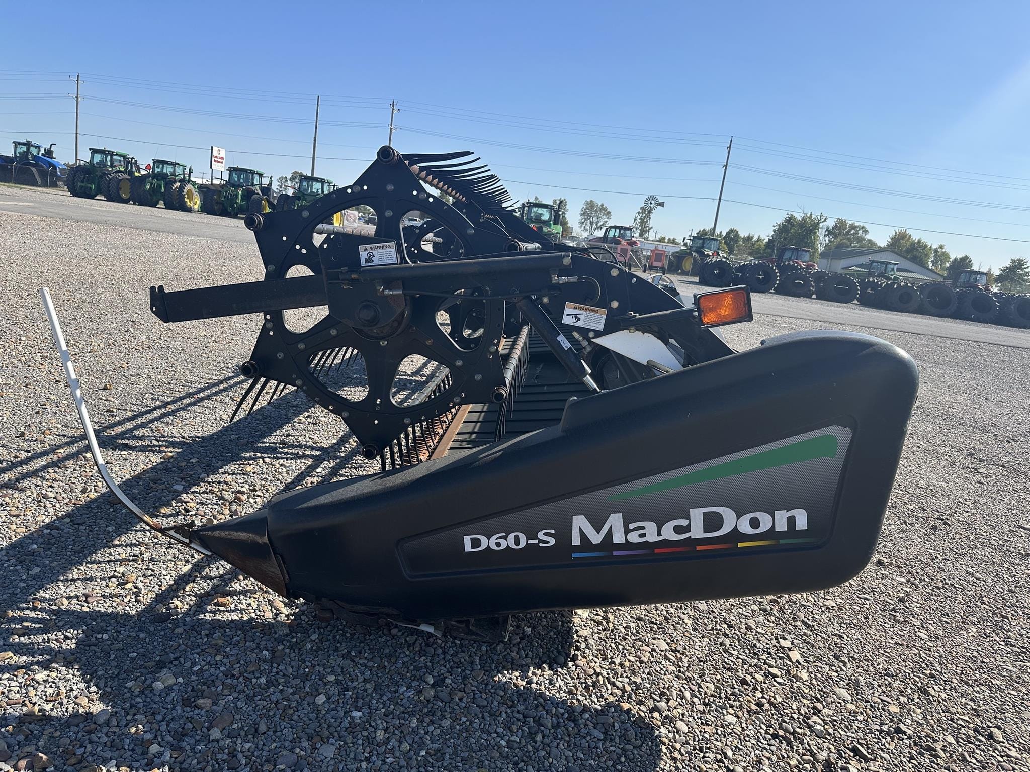 2011 MacDon D60-S Equipment Image0