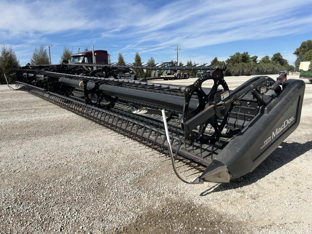 Image of MacDon FD70 Primary image