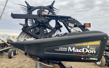 Main image MacDon FD70