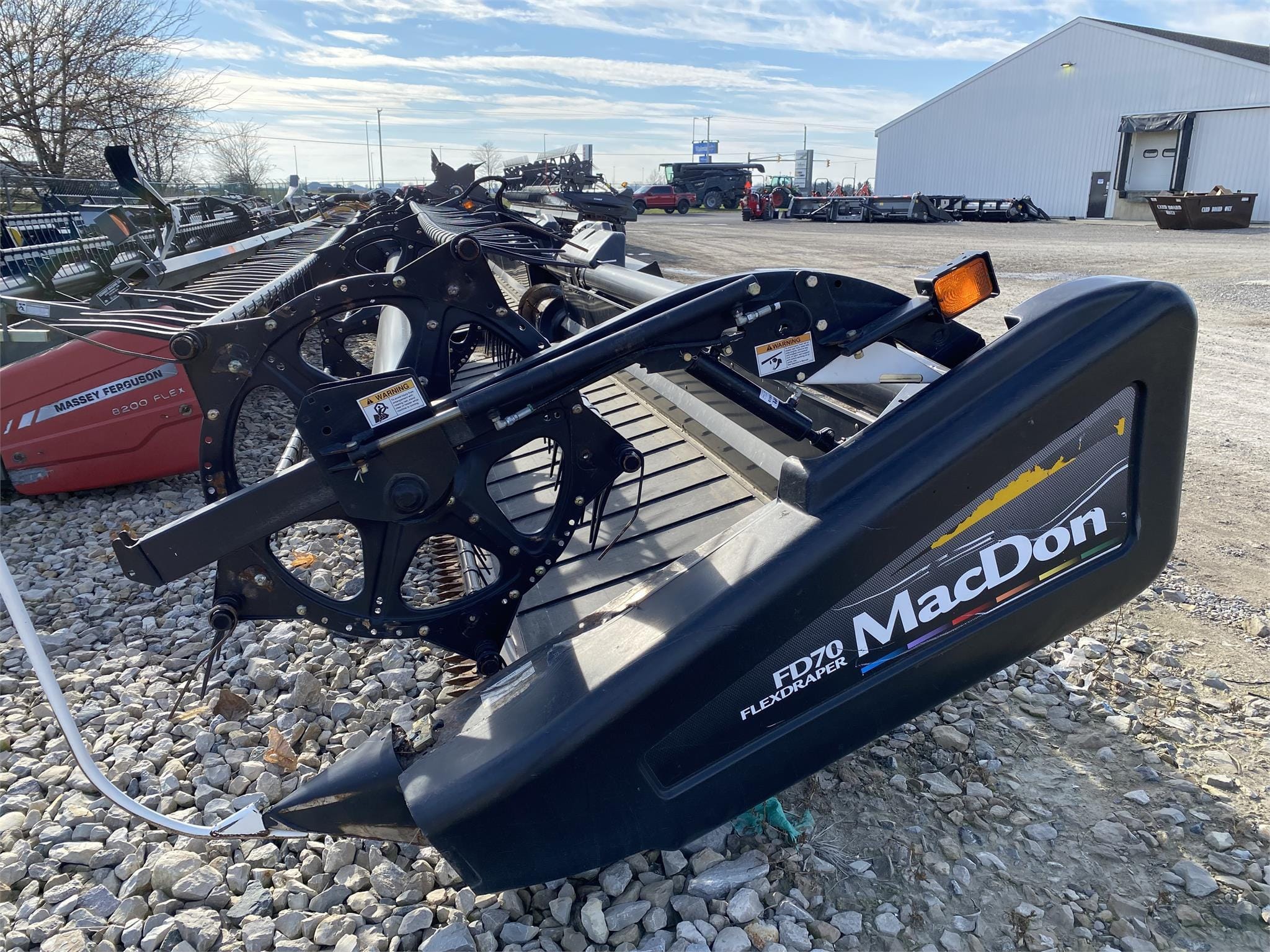 2011 MacDon FD70 Equipment Image0