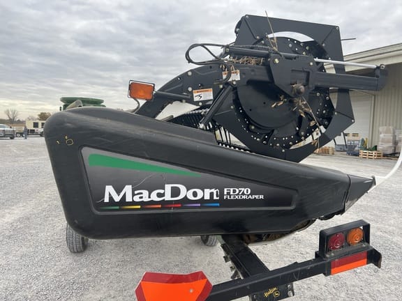 Main image MacDon FD70
