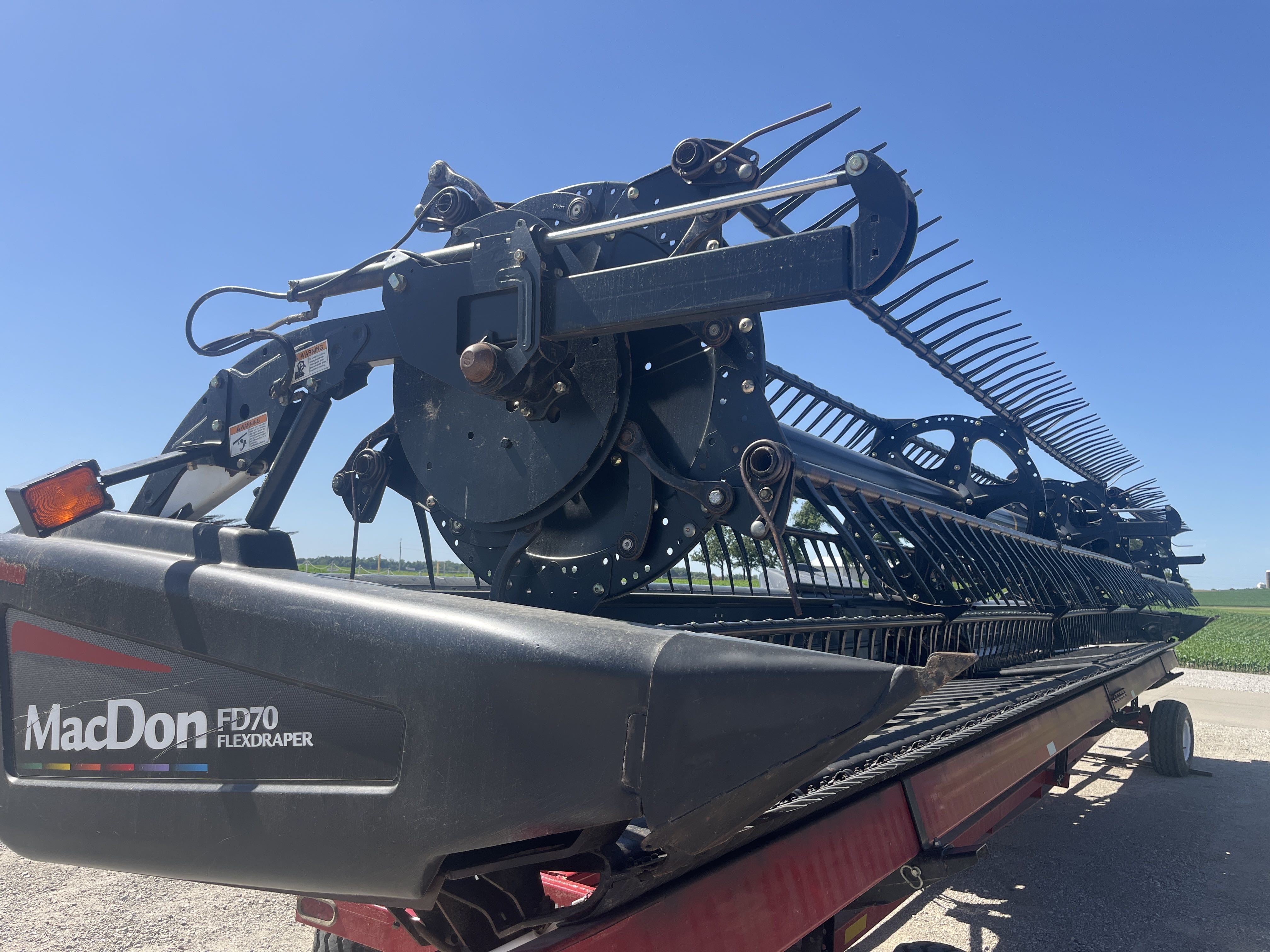 Main image MacDon FD70