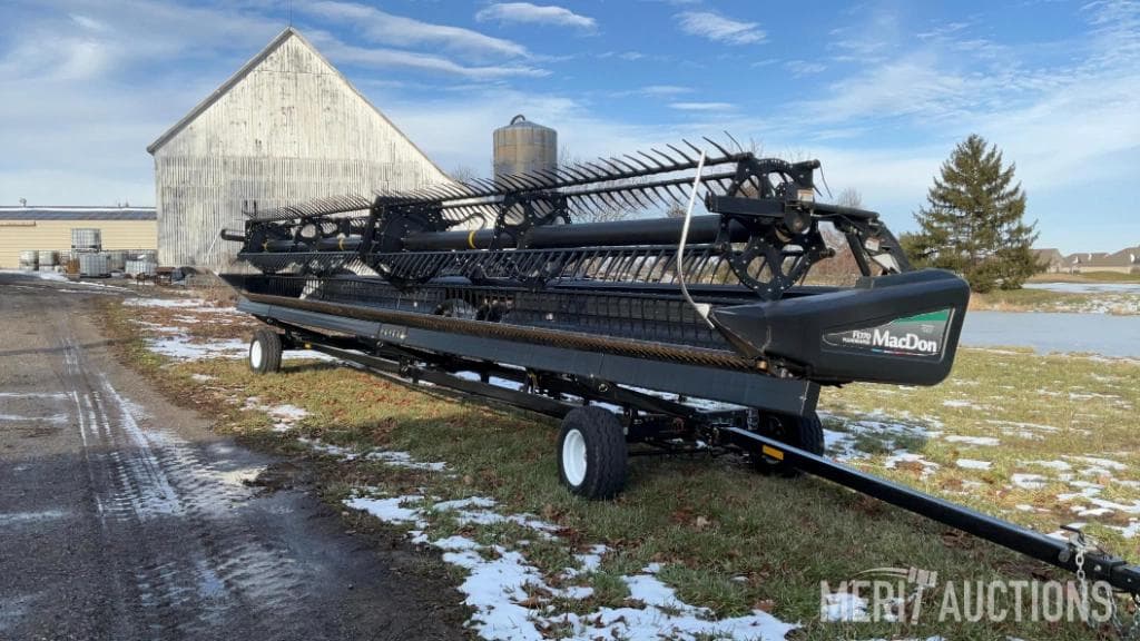 Image of MacDon FD70 Primary image