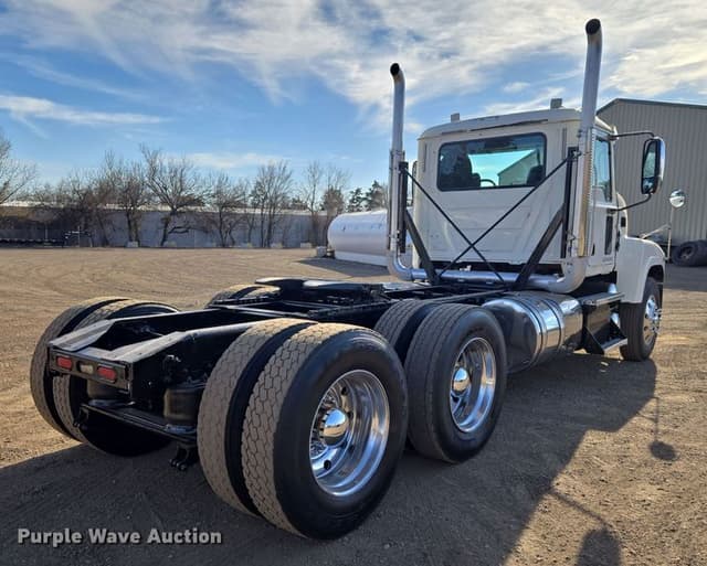 Image of Mack CHU equipment image 4