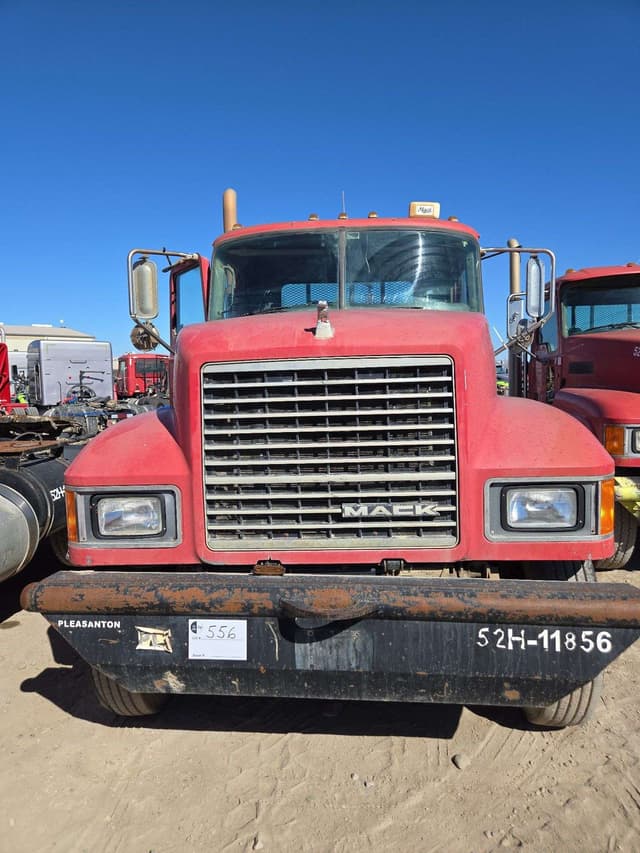 Image of Mack CHU613 equipment image 1