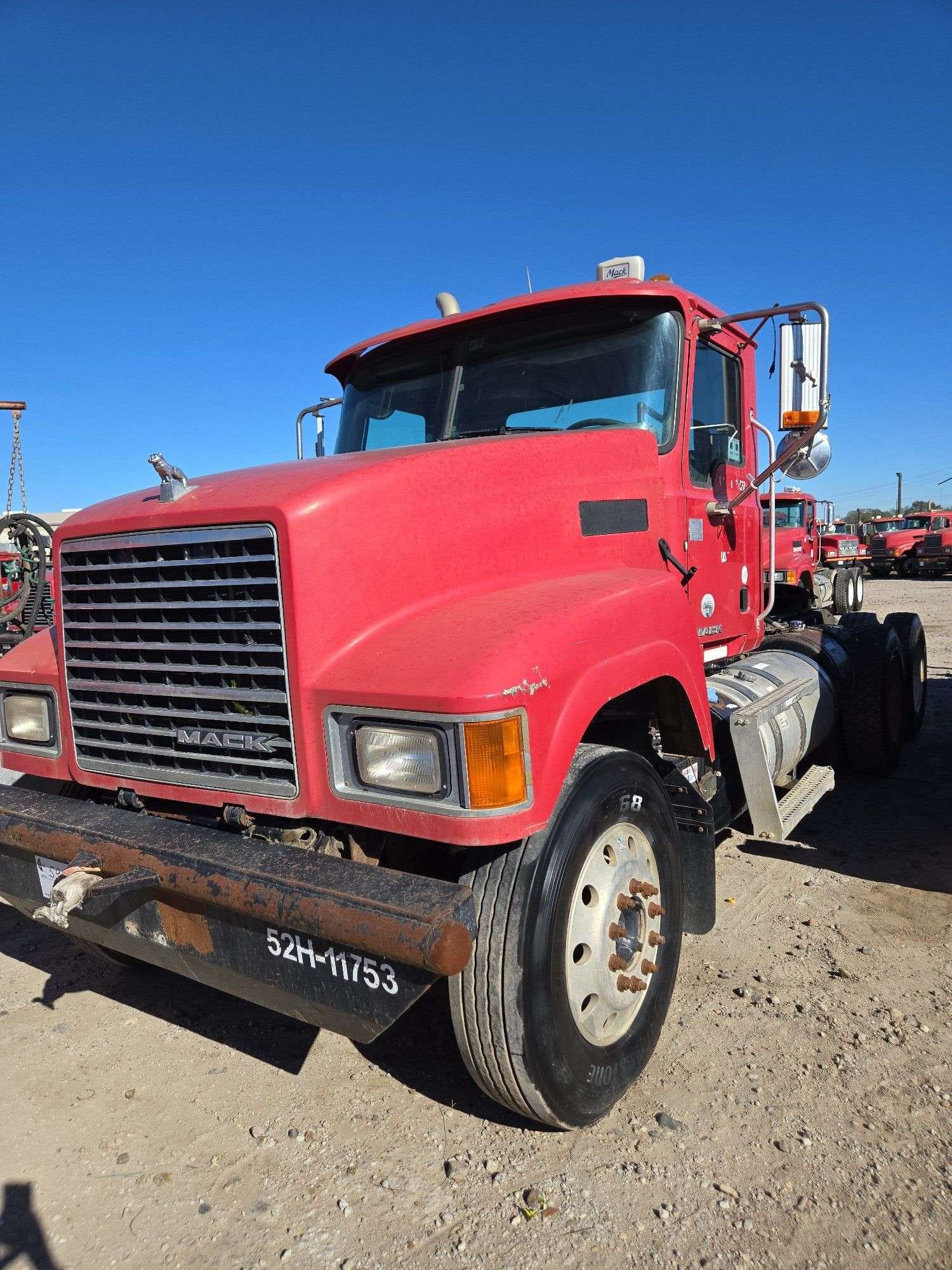 2011 Mack CHU613 Equipment Image0