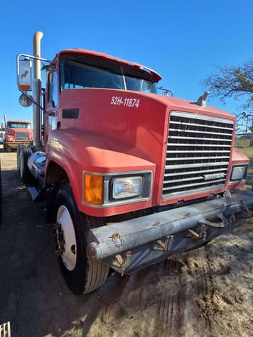 Main image Mack CHU613