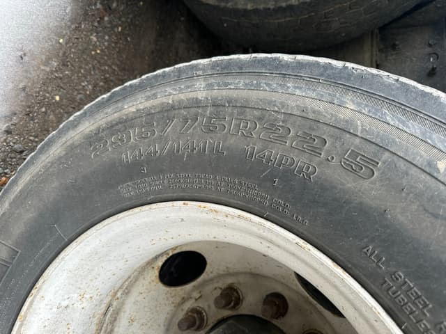 Image of Mack CXU equipment image 4