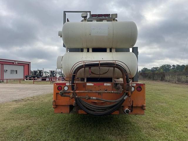 Image of Mack Granite GU713 equipment image 4