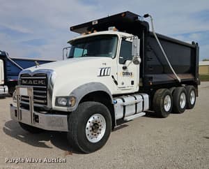 2011 Mack GU713 Image