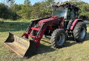 Main image Mahindra 8560