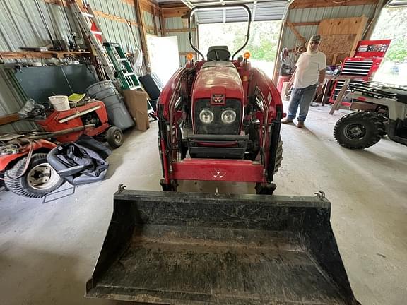 Image of Massey Ferguson 1533 equipment image 2