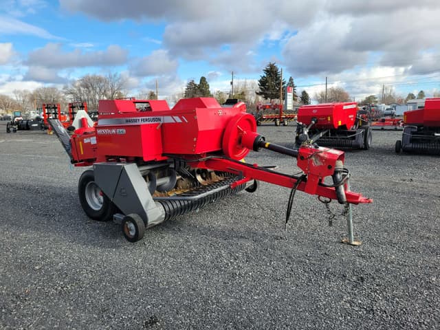 Image of Massey Ferguson 1841 equipment image 3