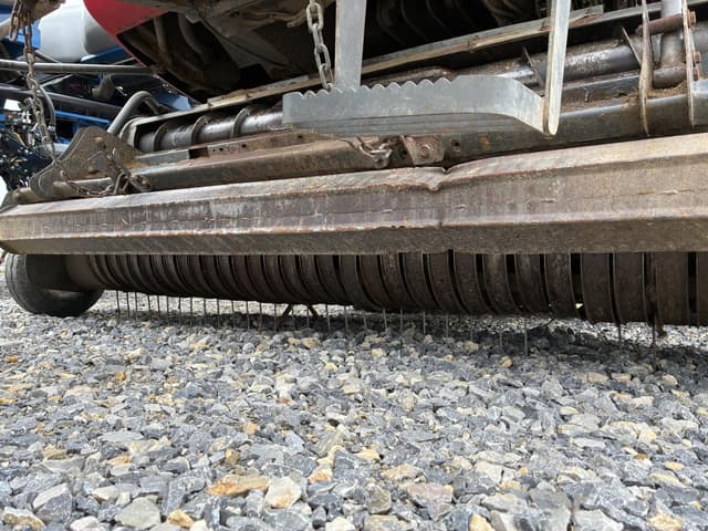 Image of Massey Ferguson 2150 equipment image 2