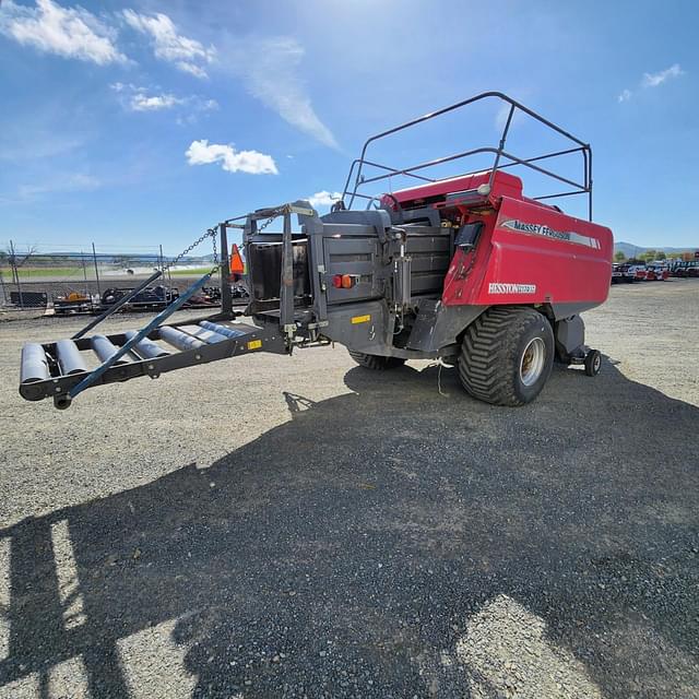 Image of Massey Ferguson 2170XD equipment image 2