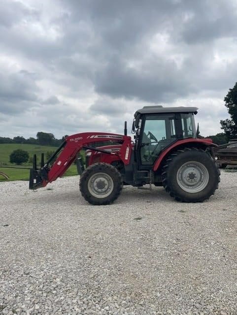 2011 Massey Ferguson 2670 HD Equipment Image0