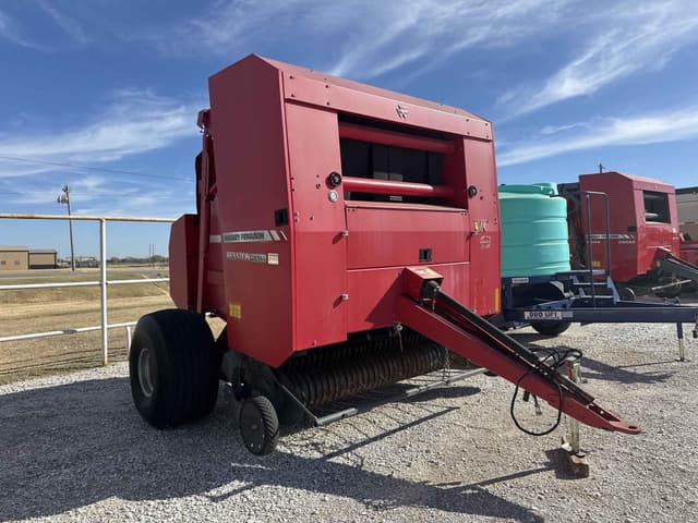 Image of Massey Ferguson 2856A equipment image 2