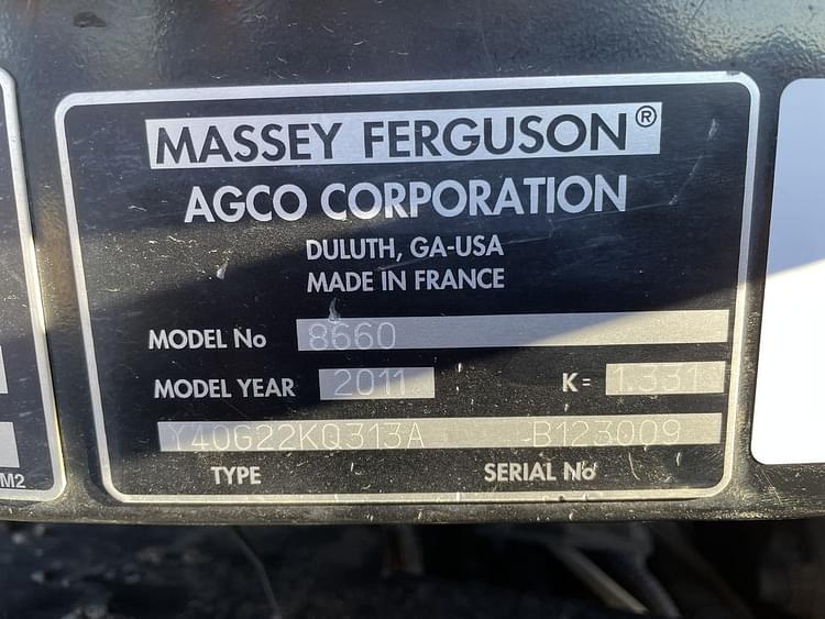 Main image Massey Ferguson 8660 17