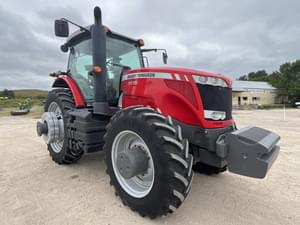 2011 Massey Ferguson 8670 Image