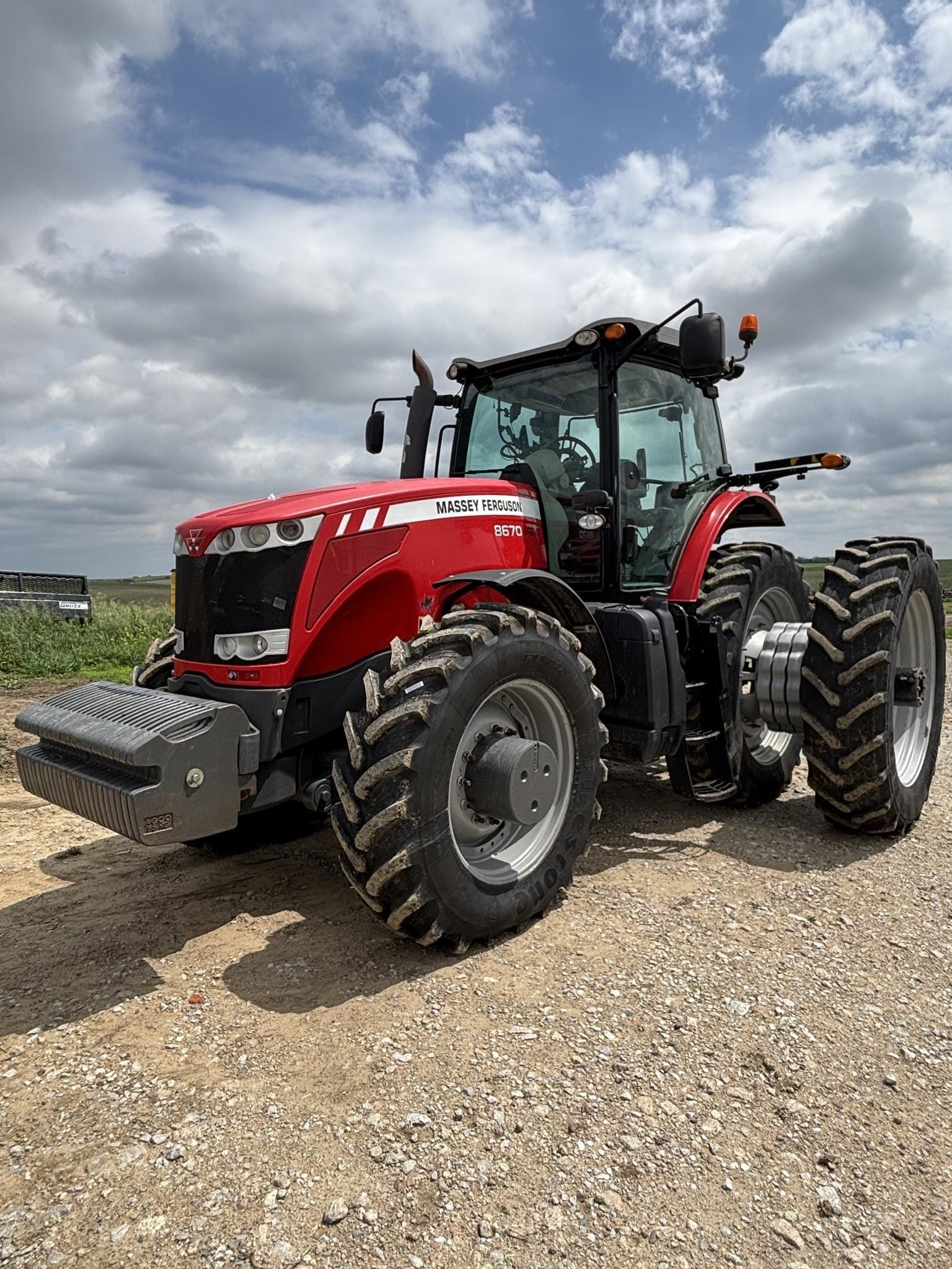2011 Massey Ferguson 8670 Equipment Image0