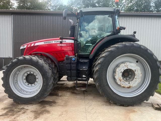 Image of Massey Ferguson 8680 equipment image 1