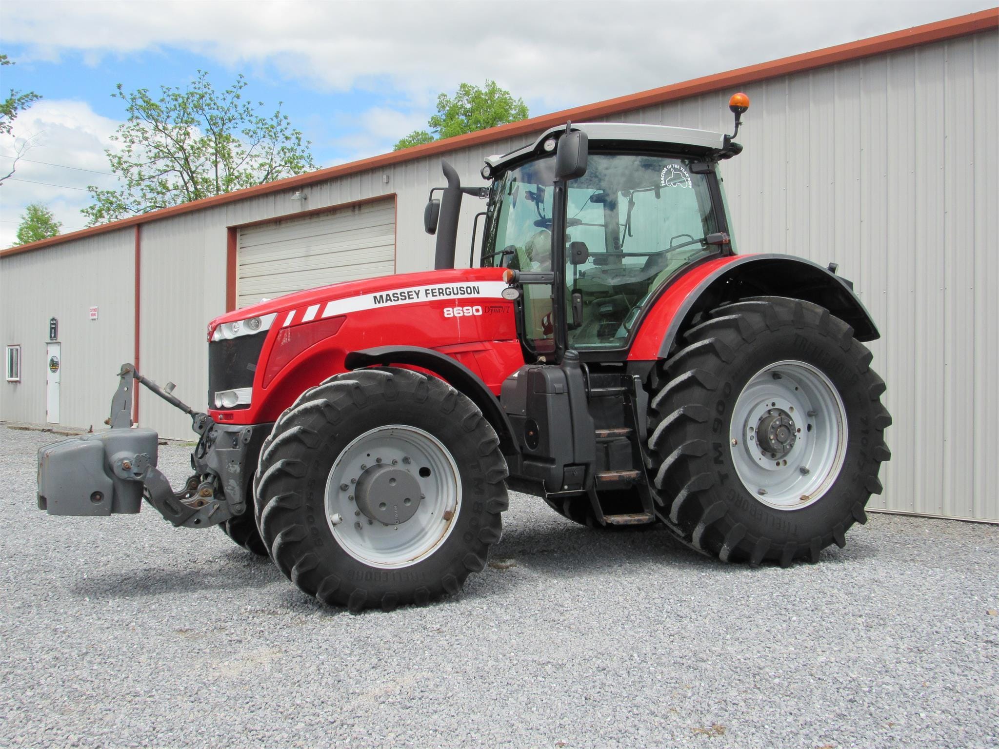 Main image Massey Ferguson 8690