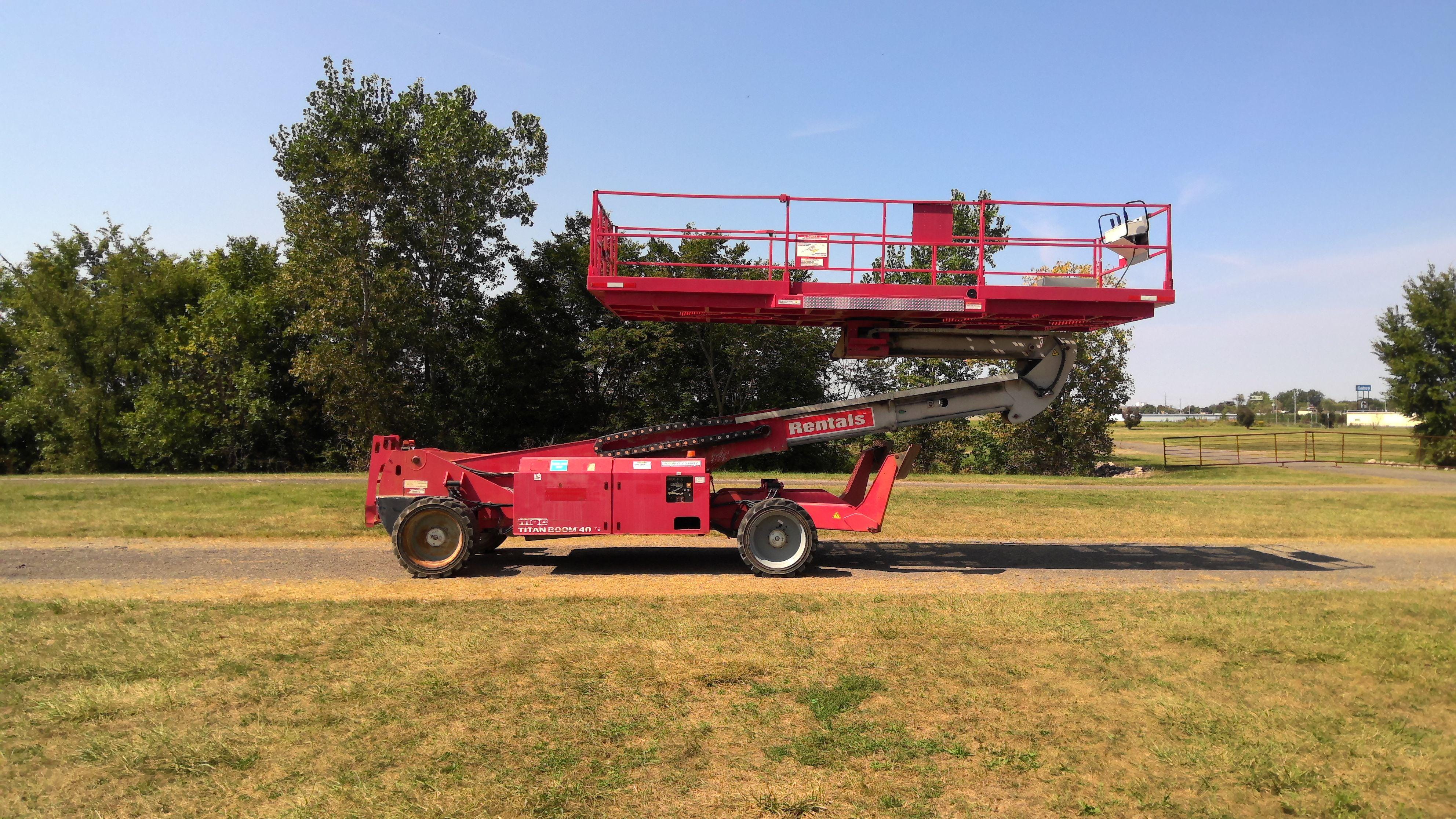 Main image MEC Titan Boom 40-S