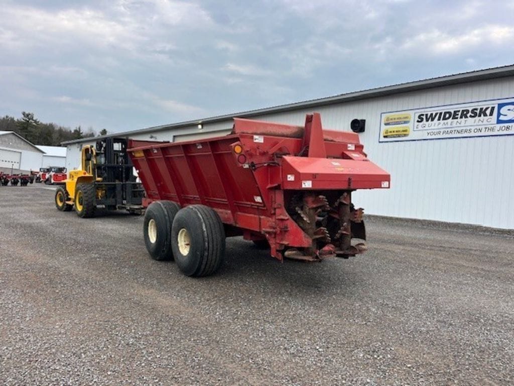 2011 Meyer 8720 Equipment Image0