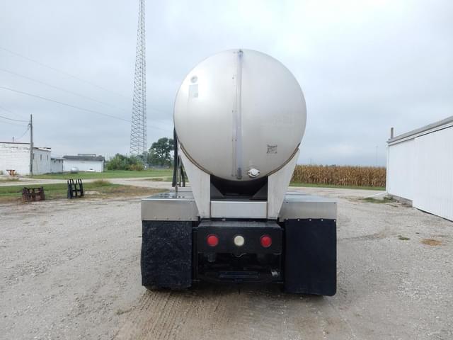 Image of Mack CH613 equipment image 4