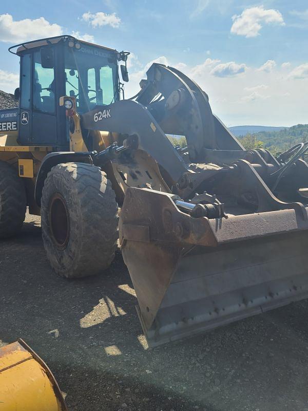 Image of John Deere 624K equipment image 1