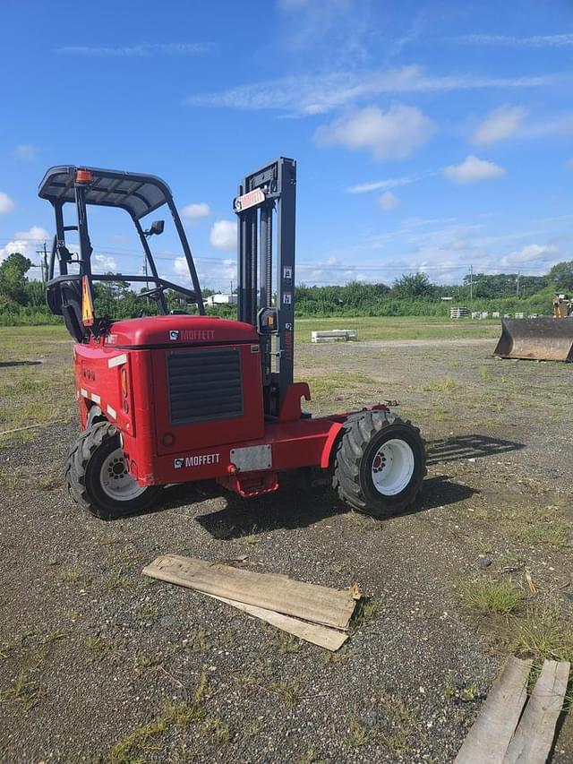 Image of Moffett M55 equipment image 3