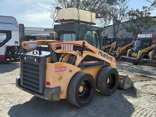 Image of Mustang 2700V equipment image 2