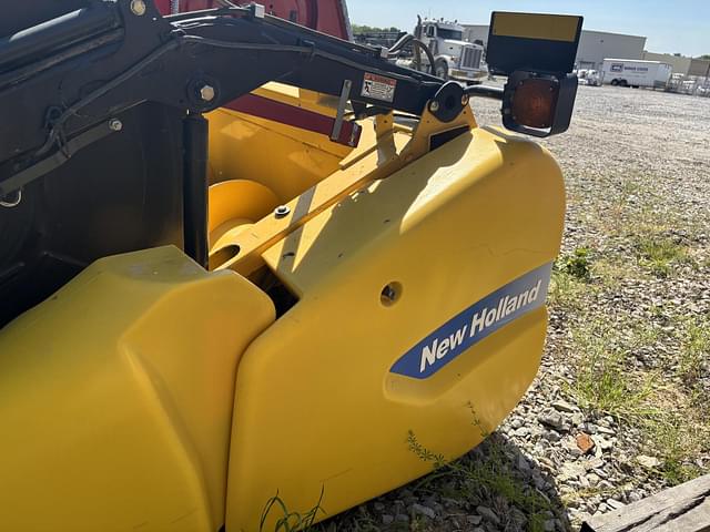 Image of New Holland 740CF equipment image 2