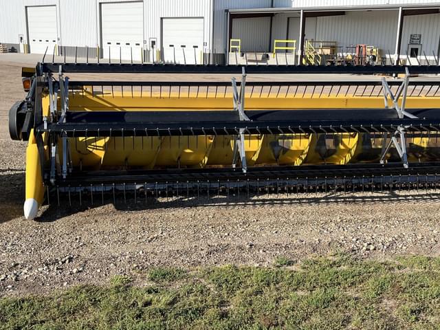 Image of New Holland 740CF equipment image 1