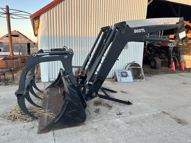 Image of New Holland 860TL equipment image 1
