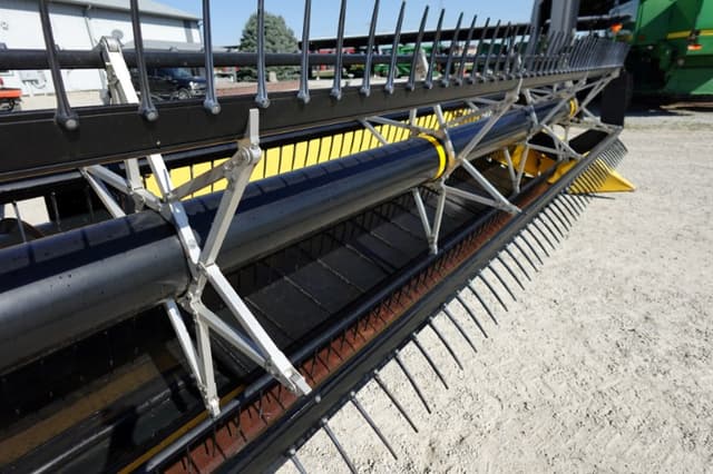 Image of New Holland 88C equipment image 3