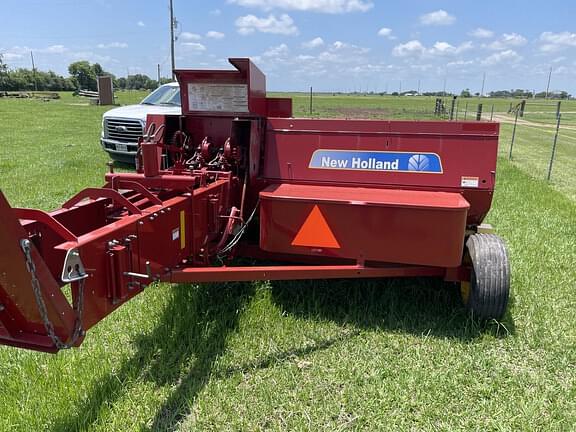 Image of New Holland BC5070 equipment image 3