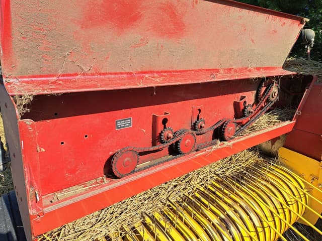 Image of New Holland BC5070 equipment image 3