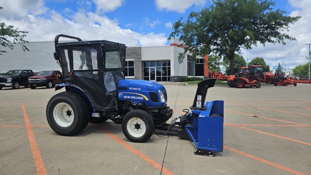 Image of New Holland Boomer 50 equipment image 3