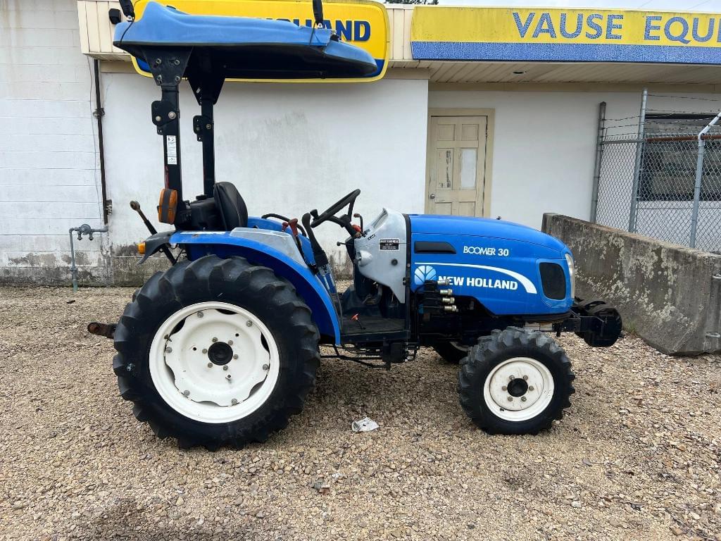 Image of New Holland Boomer 30 Primary image