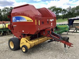 2011 New Holland BR7060 Image