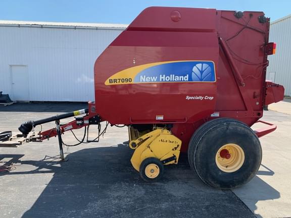 Image of New Holland BR7090 Primary image