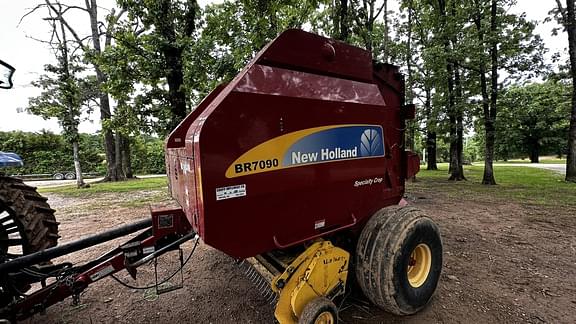 Image of New Holland BR7090 Primary image